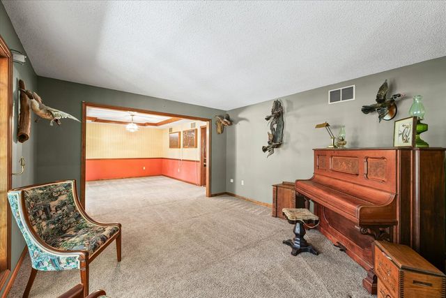 112 Dakota Drive, Loda, IL 60948