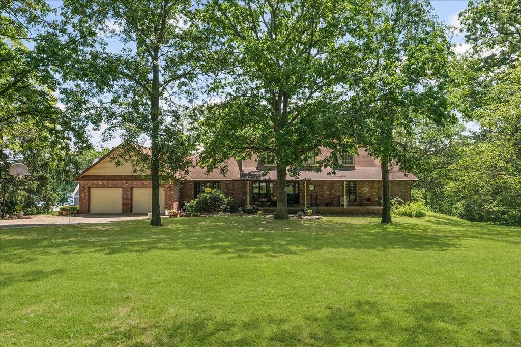 112 Dakota Drive, Loda, IL 60948