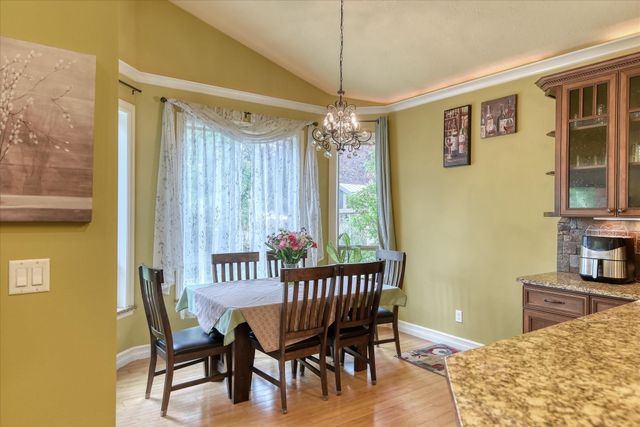 11604 N GALAHAD Dr, Spokane, WA 99218
