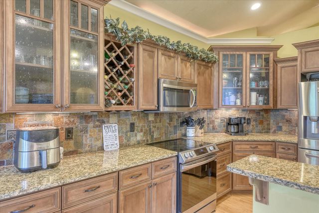 11604 N GALAHAD Dr, Spokane, WA 99218