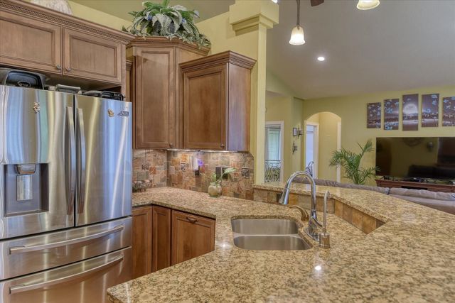 11604 N GALAHAD Dr, Spokane, WA 99218