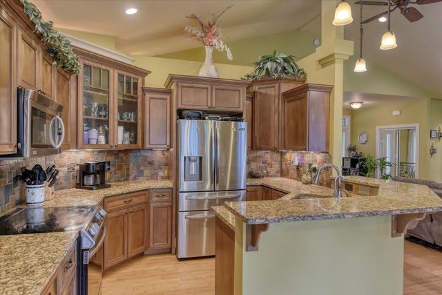 11604 N GALAHAD Dr, Spokane, WA 99218