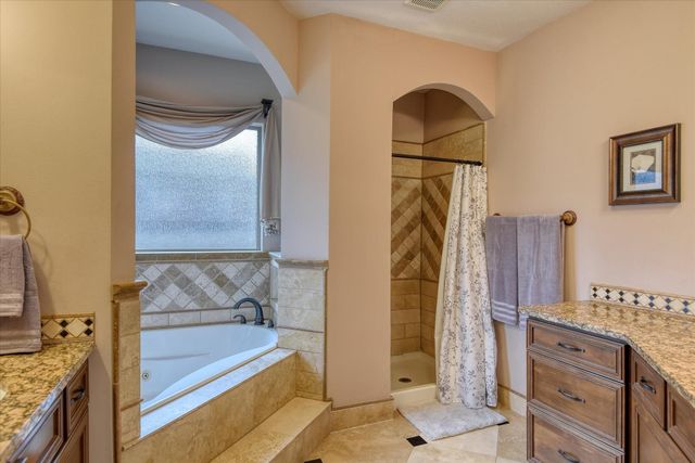 11604 N GALAHAD Dr, Spokane, WA 99218