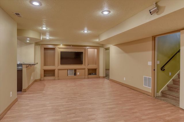 11604 N GALAHAD Dr, Spokane, WA 99218