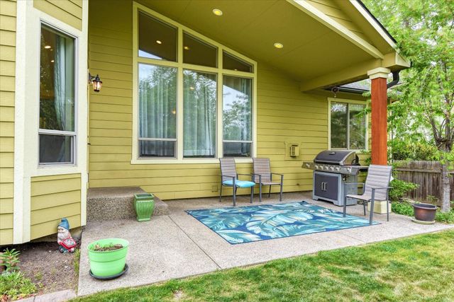 11604 N GALAHAD Dr, Spokane, WA 99218