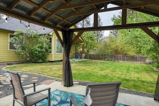 11604 N GALAHAD Dr, Spokane, WA 99218