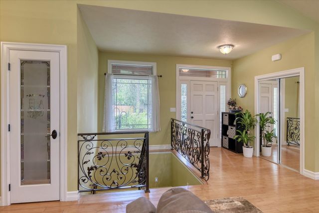 11604 N GALAHAD Dr, Spokane, WA 99218