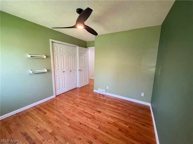 7049 Woodland Avenue, Chagrin Falls, OH 44023