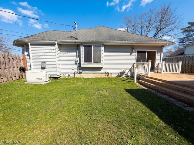 7049 Woodland Avenue, Chagrin Falls, OH 44023