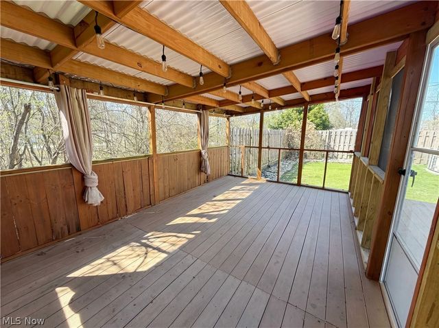7049 Woodland Avenue, Chagrin Falls, OH 44023