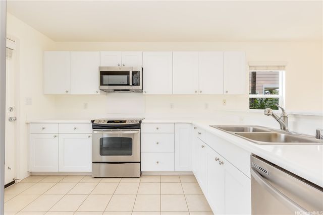 91-1048 Kaiamalo Street, Ewa Beach, HI 96706