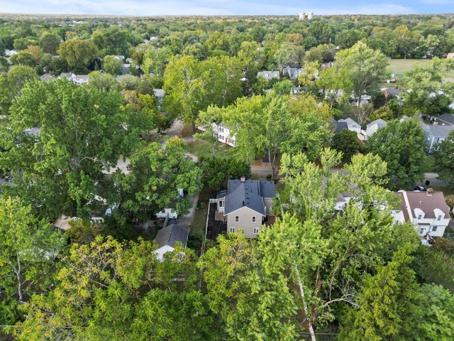 243 E Schreyer Place, Columbus, OH 43214