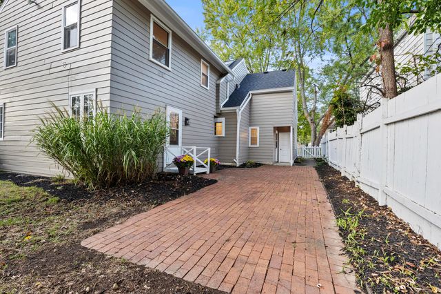 243 E Schreyer Place, Columbus, OH 43214