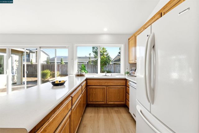 35135 Charmwood Ct, Newark, CA 94560