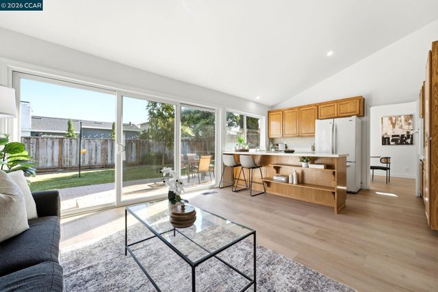 35135 Charmwood Ct, Newark, CA 94560