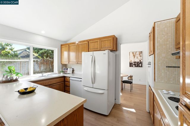 35135 Charmwood Ct, Newark, CA 94560