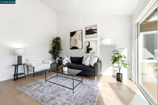 35135 Charmwood Ct, Newark, CA 94560