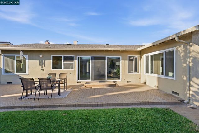35135 Charmwood Ct, Newark, CA 94560