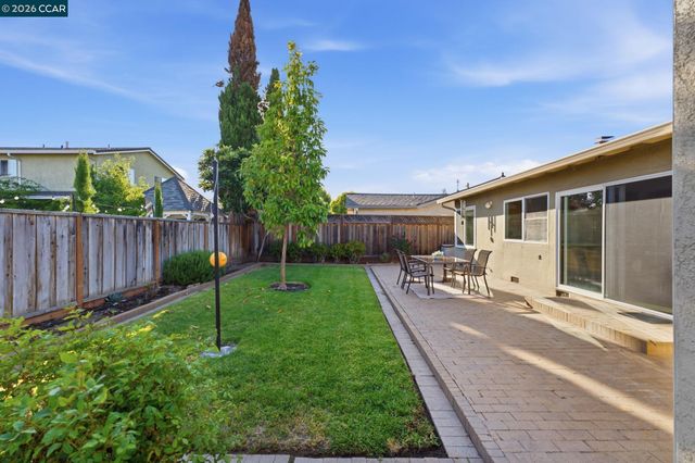 35135 Charmwood Ct, Newark, CA 94560