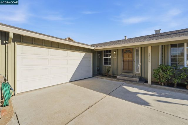 35135 Charmwood Ct, Newark, CA 94560