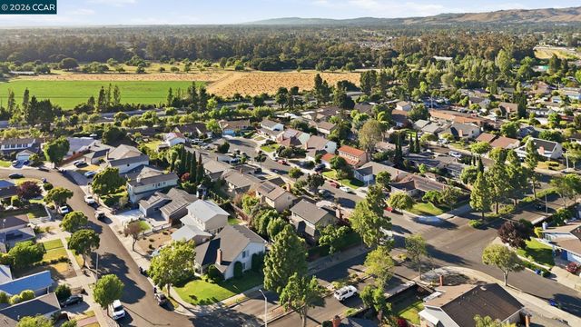 35135 Charmwood Ct, Newark, CA 94560
