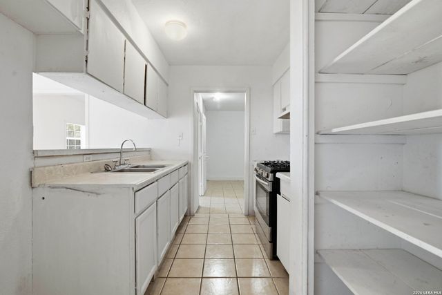 4923 Waycross Ln, San Antonio, TX 78220