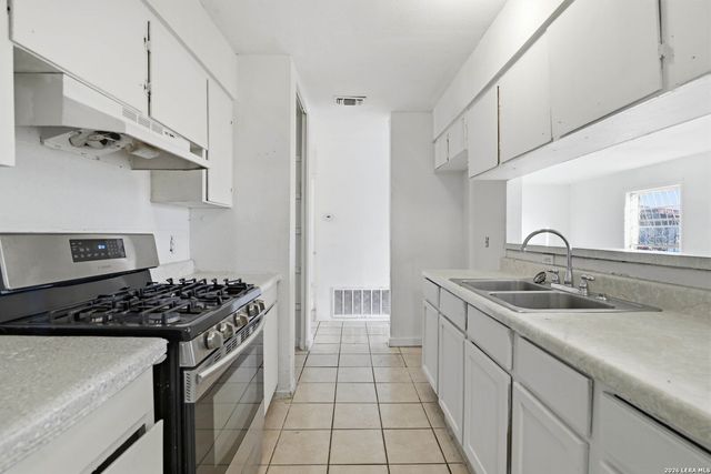 4923 Waycross Ln, San Antonio, TX 78220