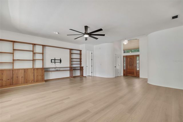 18401 30TH STREET, Lutz, FL 33559