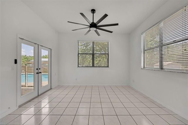 18401 30TH STREET, Lutz, FL 33559