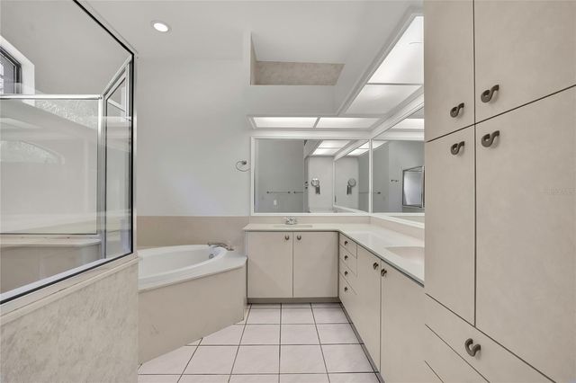 18401 30TH STREET, Lutz, FL 33559