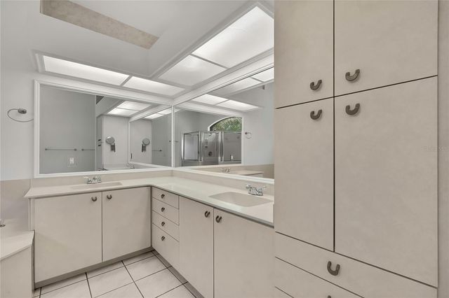 18401 30TH STREET, Lutz, FL 33559