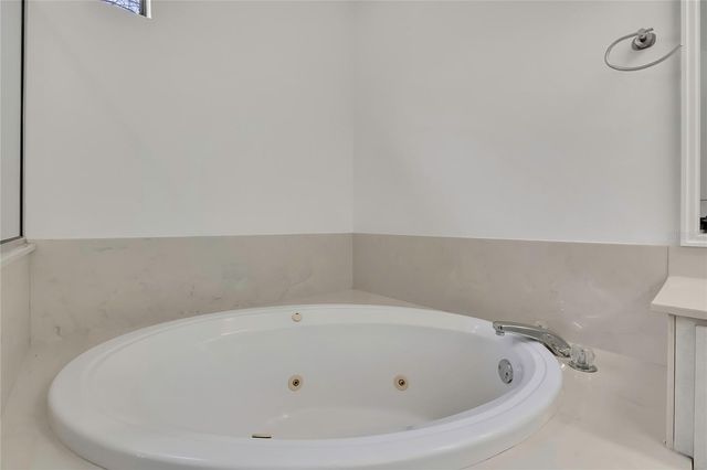 18401 30TH STREET, Lutz, FL 33559