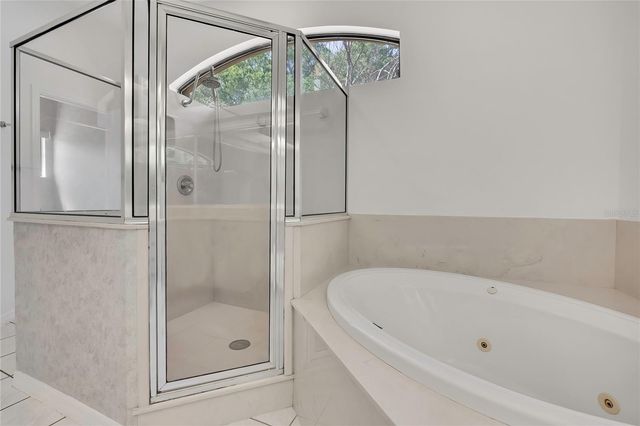 18401 30TH STREET, Lutz, FL 33559