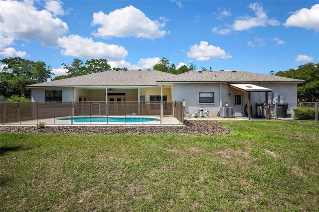 18401 30TH STREET, Lutz, FL 33559