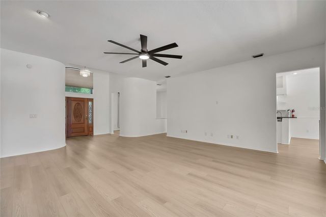 18401 30TH STREET, Lutz, FL 33559