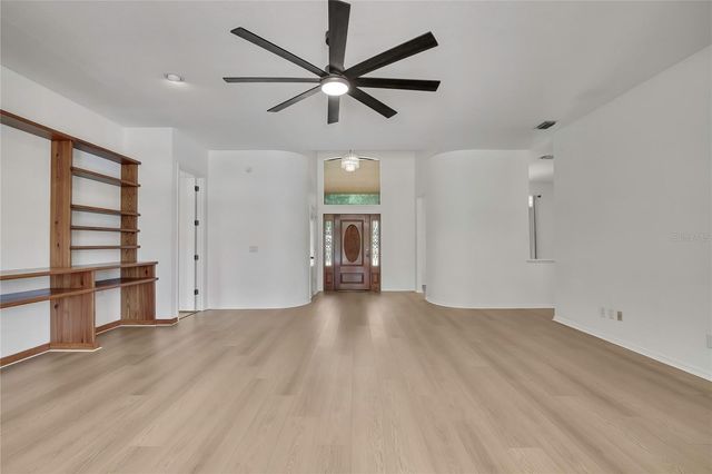 18401 30TH STREET, Lutz, FL 33559