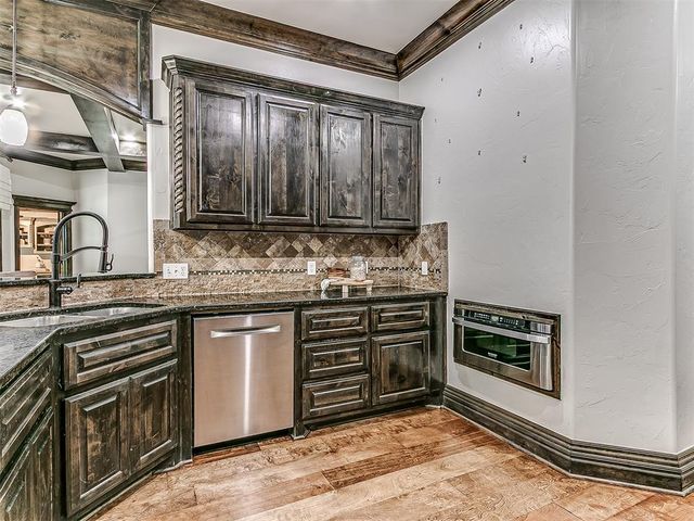 16233 Josiah Place, Edmond, OK 73013