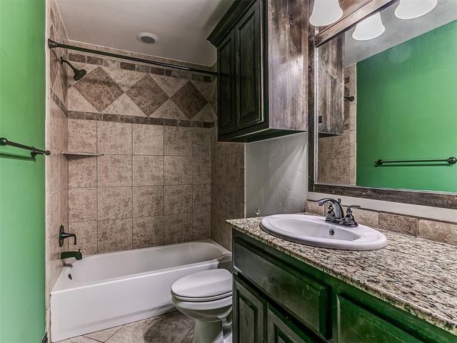 16233 Josiah Place, Edmond, OK 73013