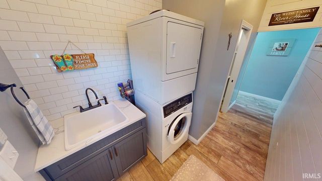 6369 N 1225 west Crossroad, Monticello, IN 47960