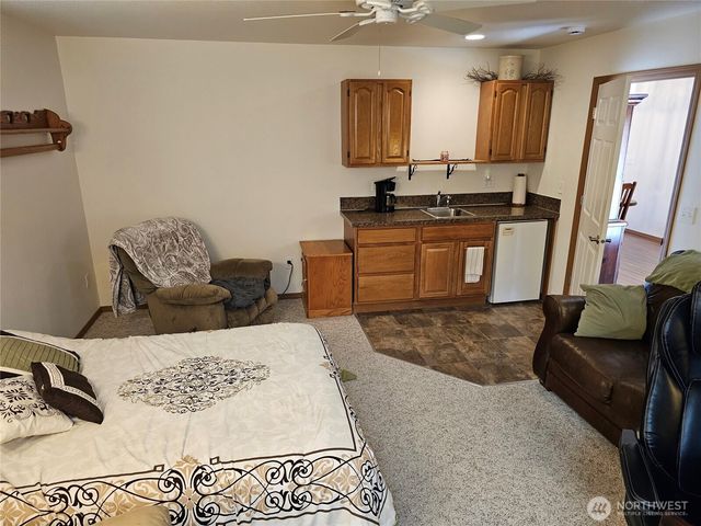 9214 Applegate Loop SW, Rochester, WA 98579