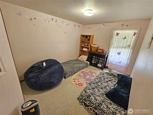 9214 Applegate Loop SW, Rochester, WA 98579