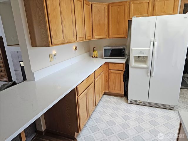 9214 Applegate Loop SW, Rochester, WA 98579