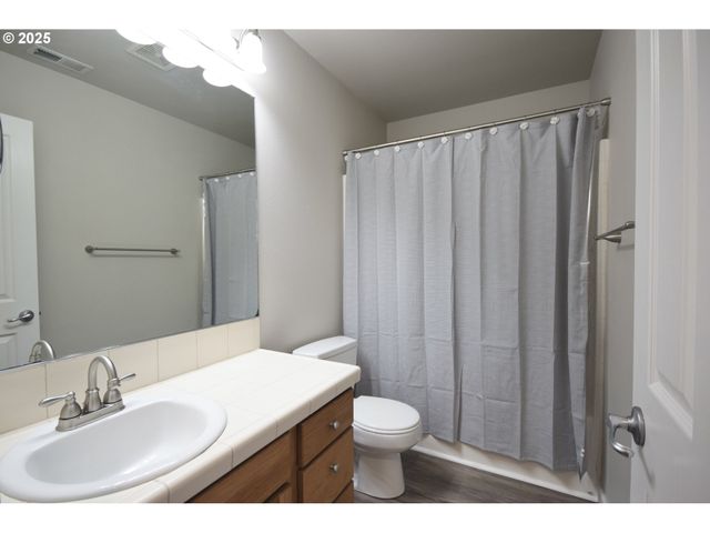 11759 Sw MURRE Ter 550, Beaverton, OR 97007