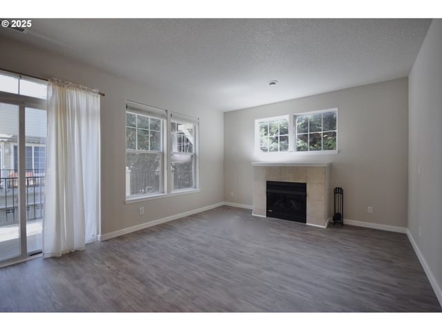 11759 Sw MURRE Ter 550, Beaverton, OR 97007
