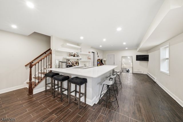19 Terhune Ave, Jersey City, NJ 07305