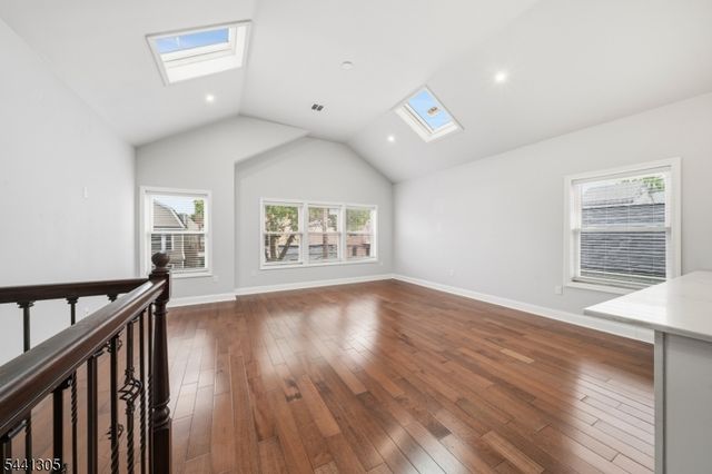 19 Terhune Ave, Jersey City, NJ 07305