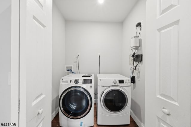 19 Terhune Ave, Jersey City, NJ 07305