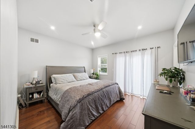 19 Terhune Ave, Jersey City, NJ 07305