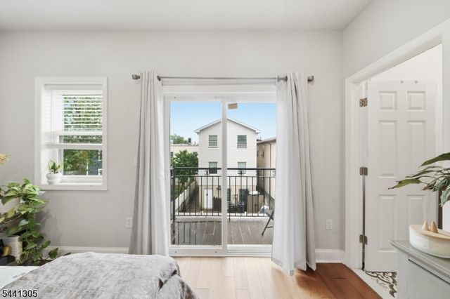 19 Terhune Ave, Jersey City, NJ 07305
