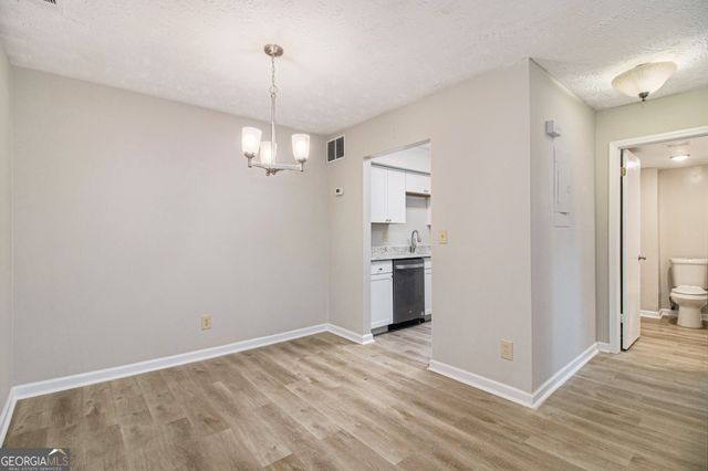 3782 Kensingwood Trace, Decatur, GA 30032